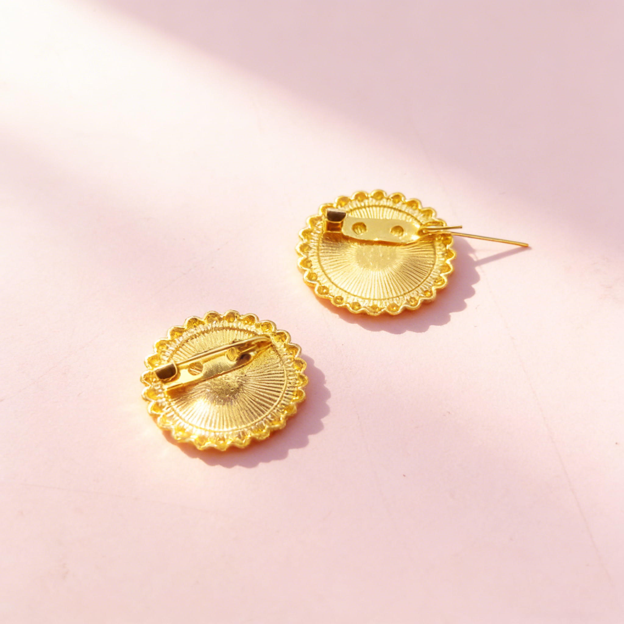 Coin Design Women's Brooch Ott - огляд і ціна Vintage Fashion Events