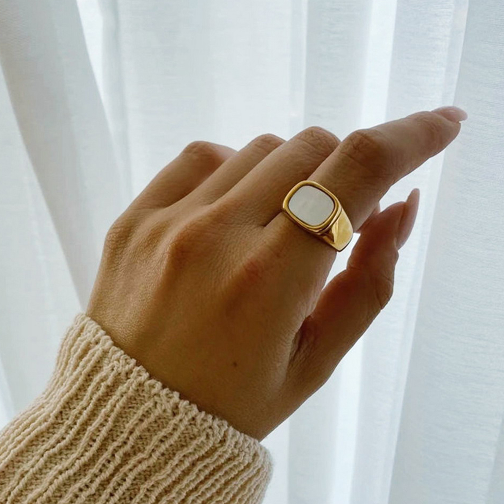 EManco Vintage Chunky Square S - огляд і ціна Vintage Fashion Outlet