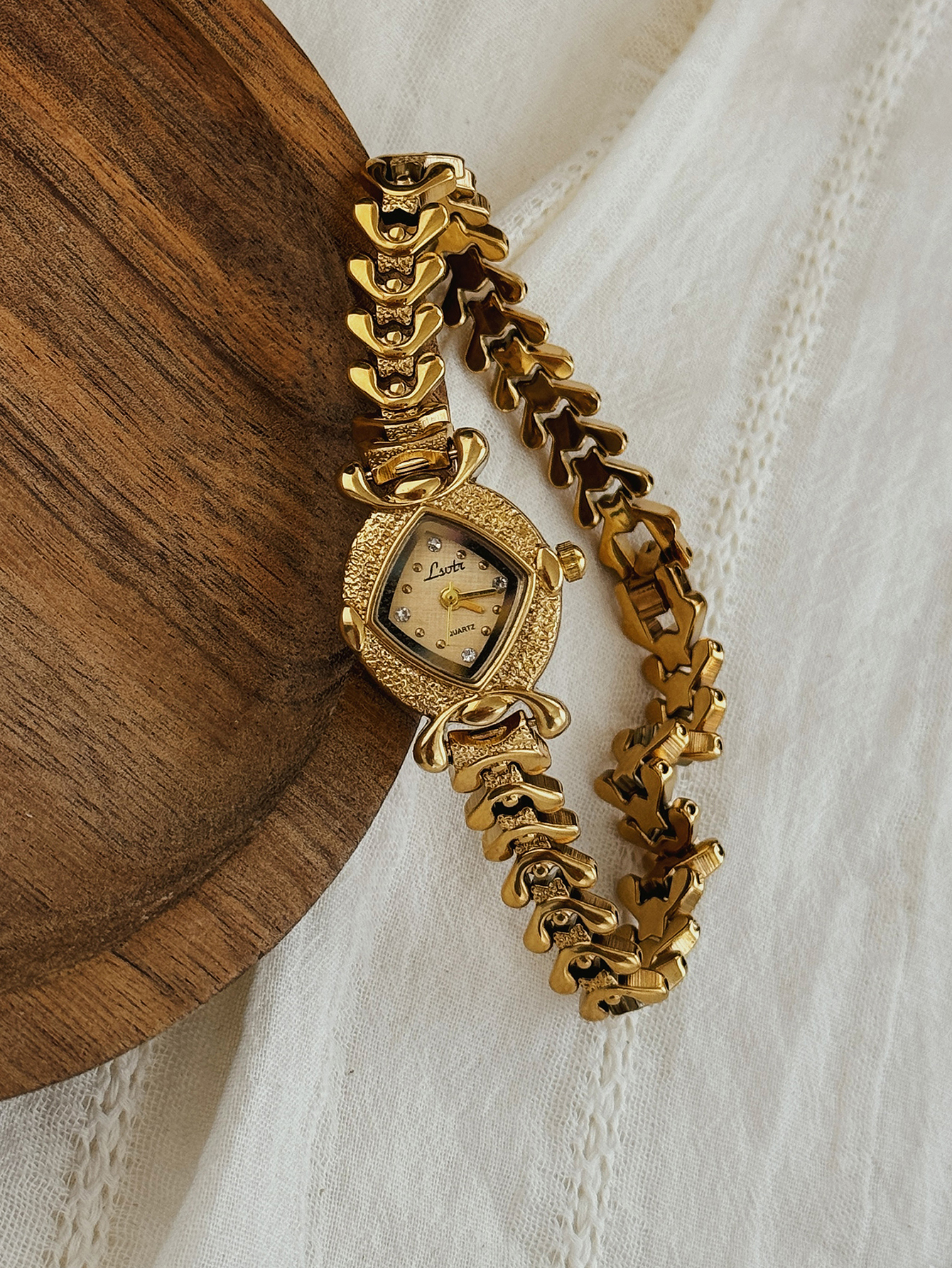 1 Piece of New French-Style Go - огляд і ціна Vintage Fashion Events