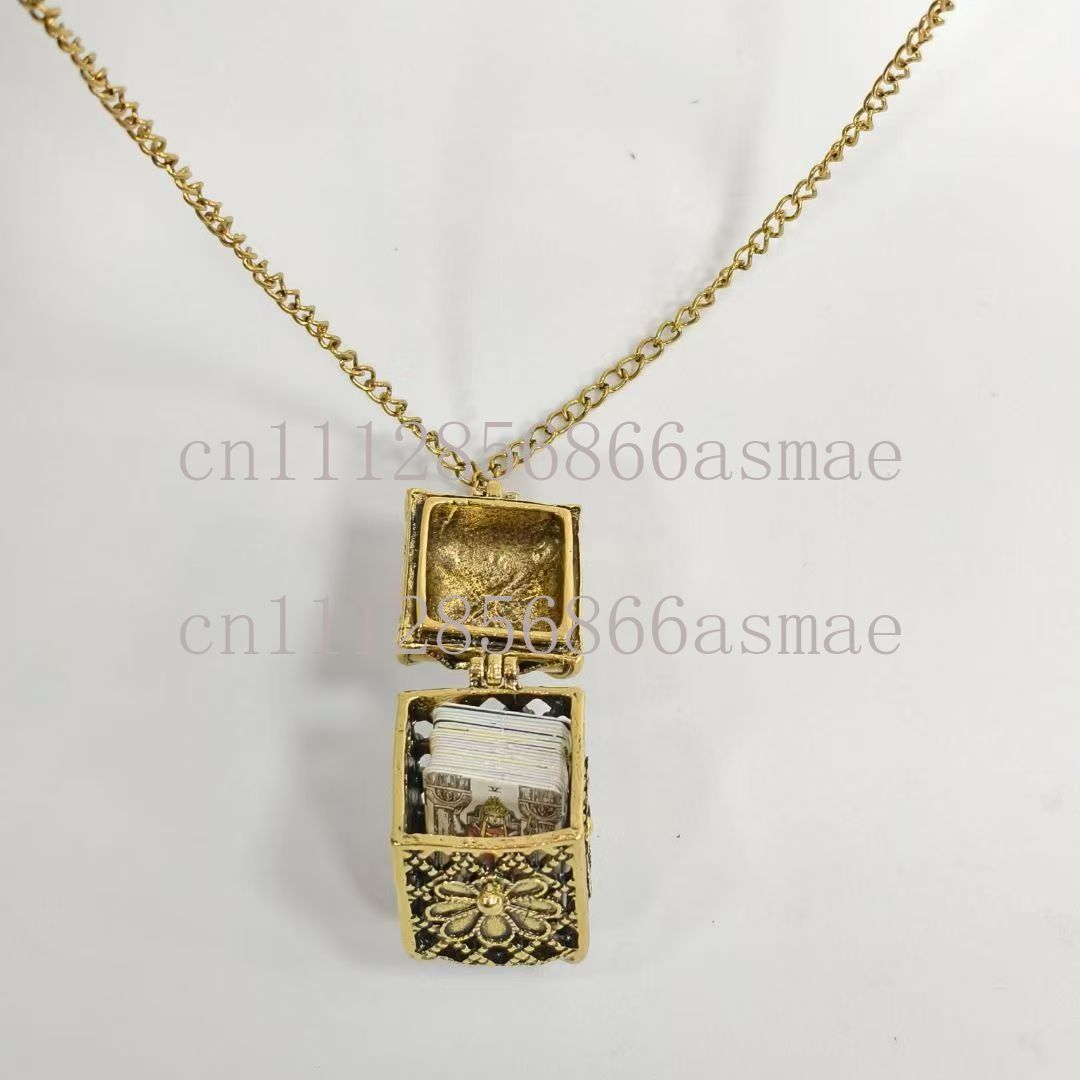 Vintage Alloy Tarot Card Penda - огляд і ціна Vintage Fashion Necklace