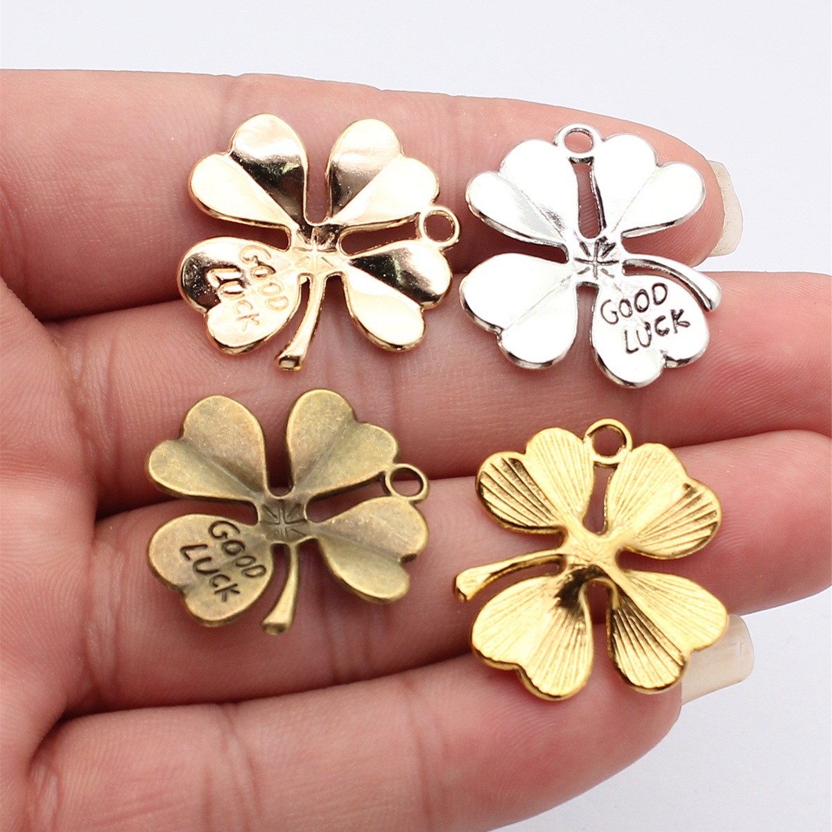 WYSIWYG 5pcs 28x26mm Kc Gold C - огляд і ціна Vintage Fashion Stores