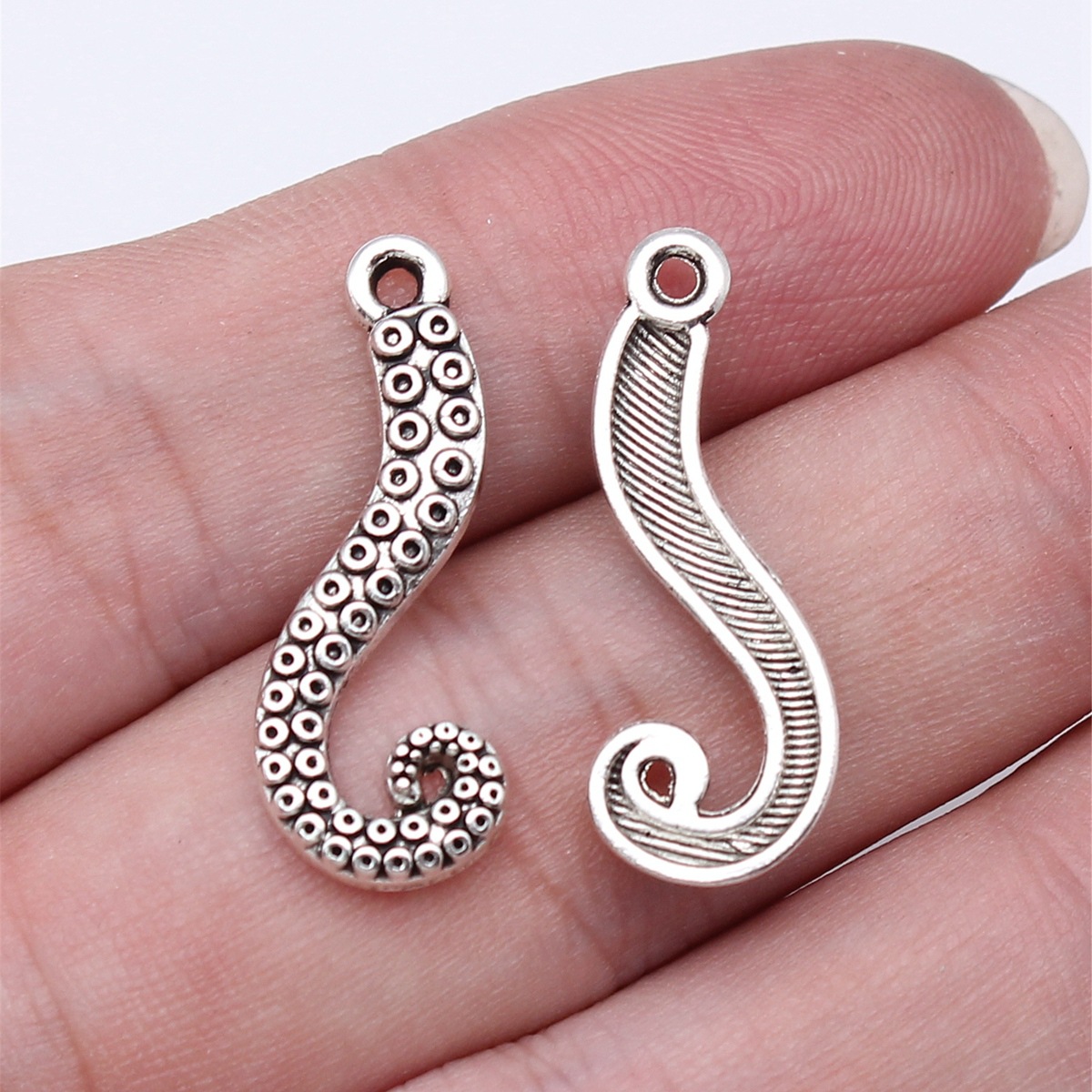 WYSIWYG 20pcs 26x10mm 4 Colors - огляд і ціна Vintage Fashion Stores